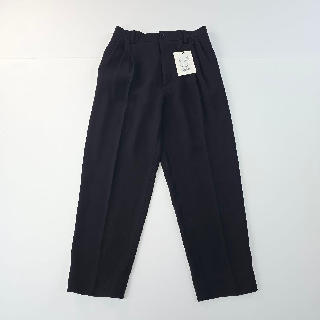 新品★極美品　ユナイテッドトウキョウ　３タックリオーネテーパードパンツ　1.6万
