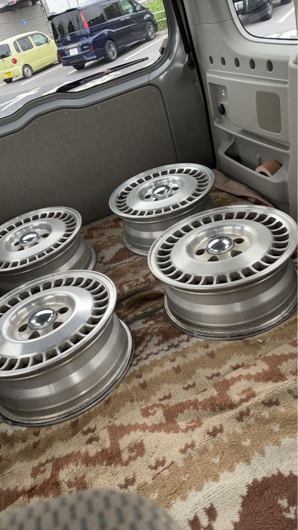 Y31 シーマ　純正ホイール　4本