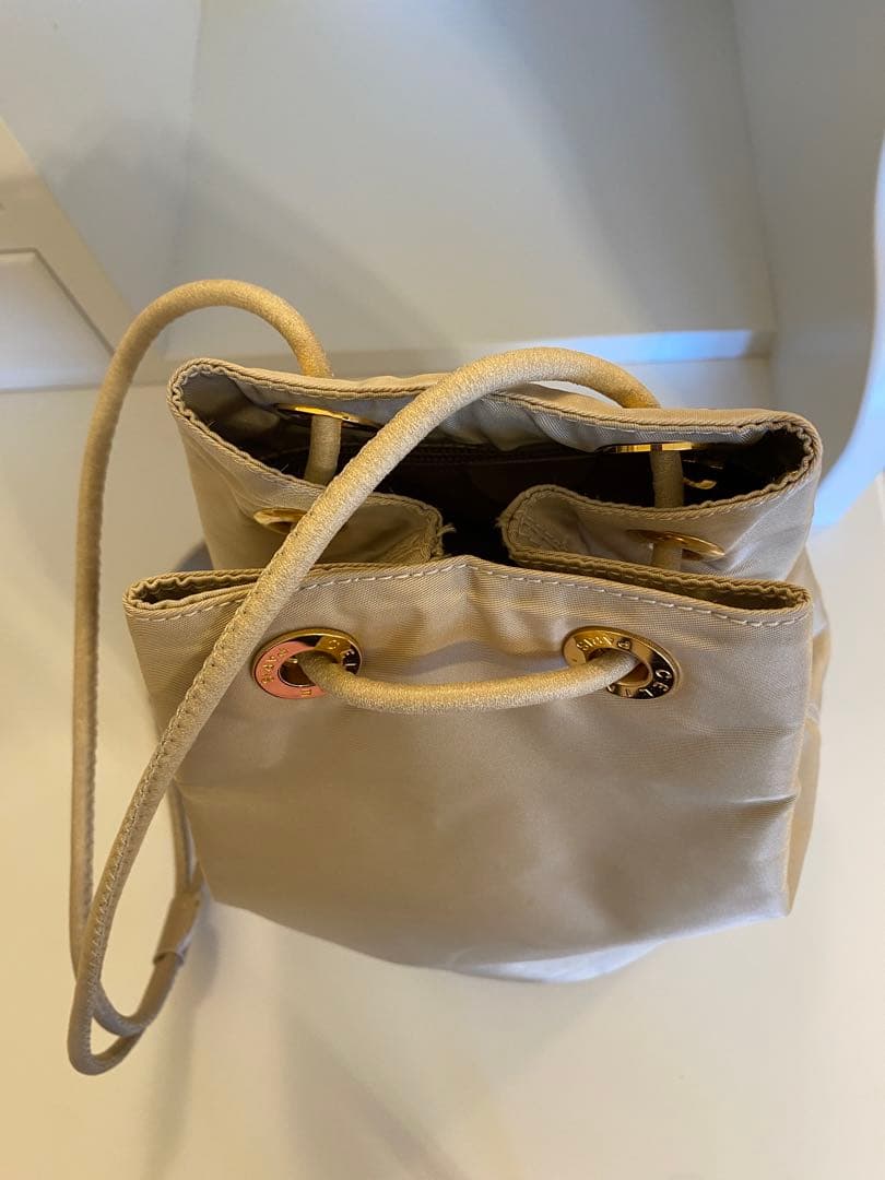 【お値下げ】セリーヌCELINEベージュ ナイロン 巾着型 ショルダーバッグ