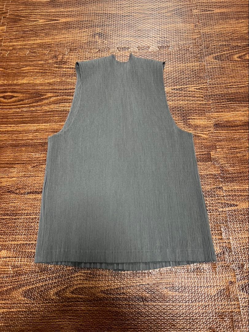 美品 ISSEY MIYAKE ベスト グレー M