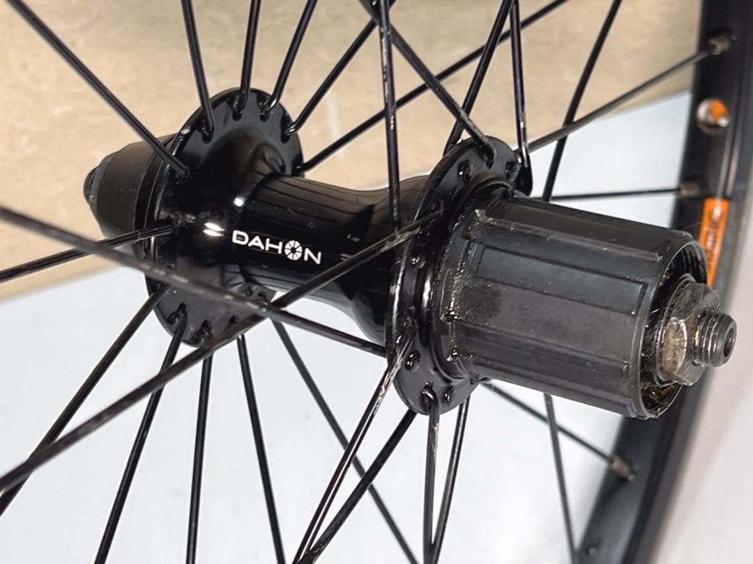 DAHONダホン WTB ETRTO 406X15C 前面と背面 ホイール