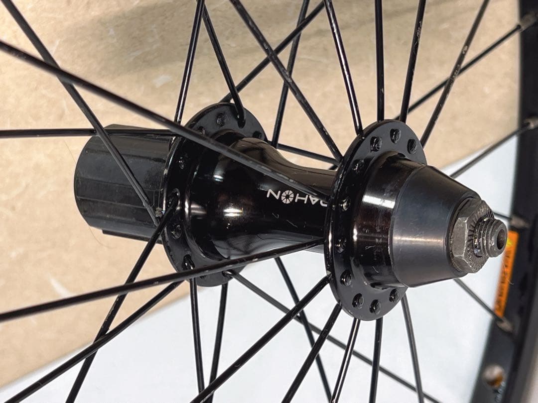 DAHONダホン WTB ETRTO 406X15C 前面と背面 ホイール