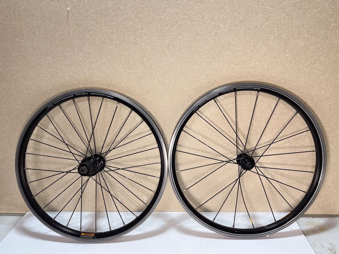 DAHONダホン WTB ETRTO 406X15C 前面と背面 ホイール