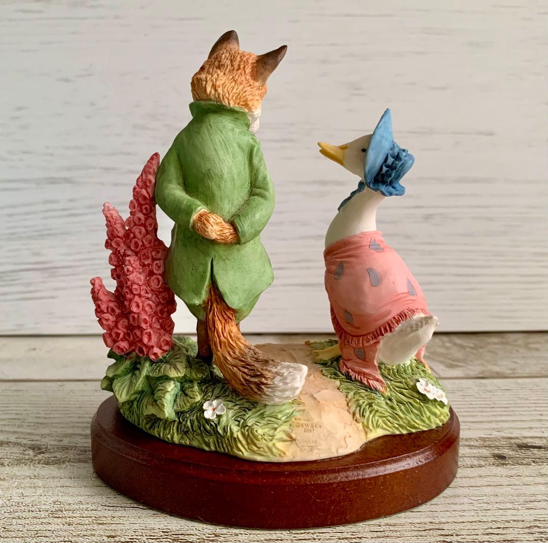 あひるのジマイマときつねの紳士100周年記念フィギュリン ピーターラビット