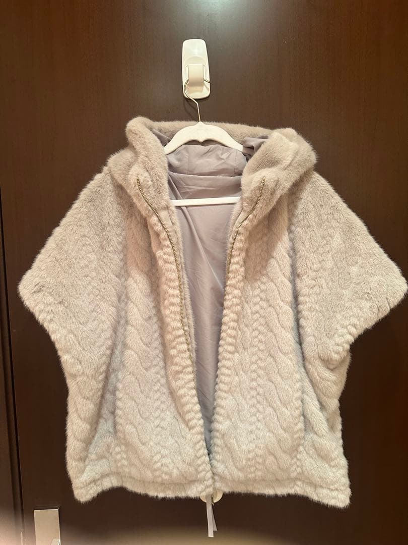 美品⭐︎AVANT LE TEMPS⭐︎フード付きファー　38