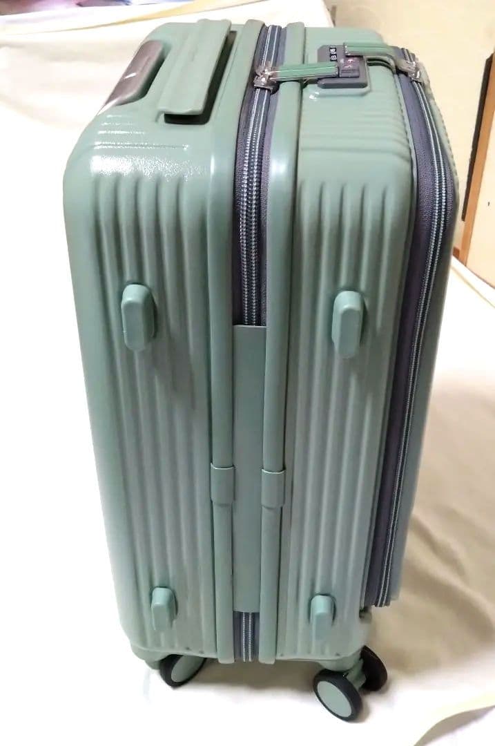 Innovator:グリーン ストライプデザイン キャリーケース　S38L