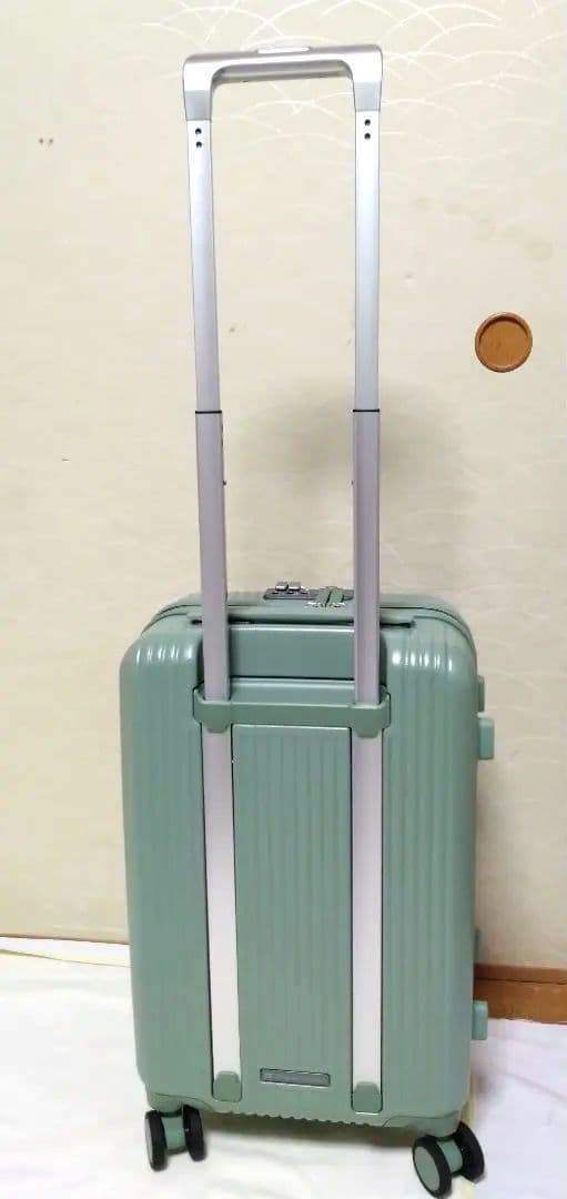 Innovator:グリーン ストライプデザイン キャリーケース　S38L