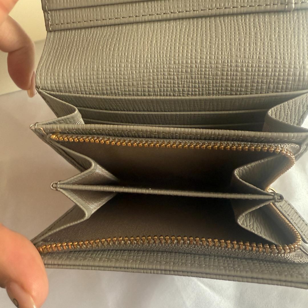 アニエスベー　二つ折り財布（グレー）