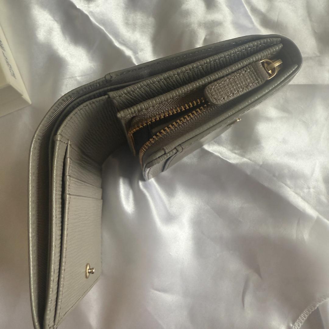 アニエスベー　二つ折り財布（グレー）