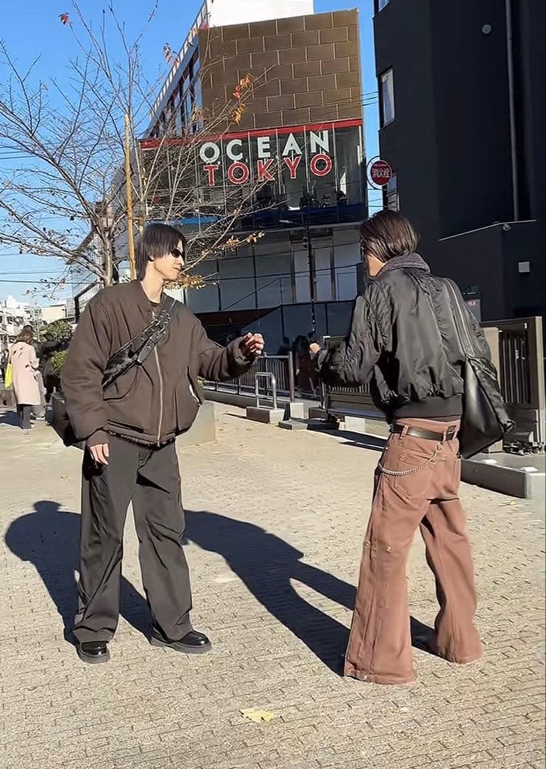 【完売品】coor(クアー) ボンバージャケット　リバーシブル　ブラック