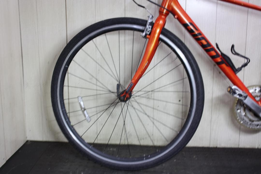 GIANT ESCAPE R3 700C 24速 470mm オレンジ色 クロス