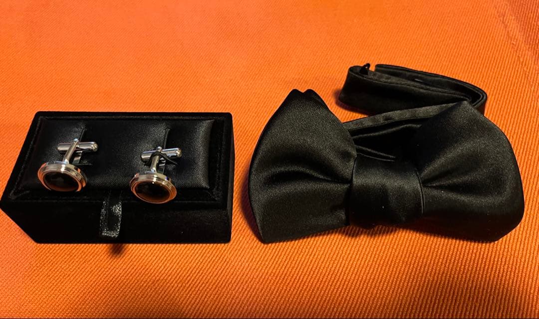 THE TREAT DRESSINGカフリンクス&蝶ネクタイセット　おまけ付き