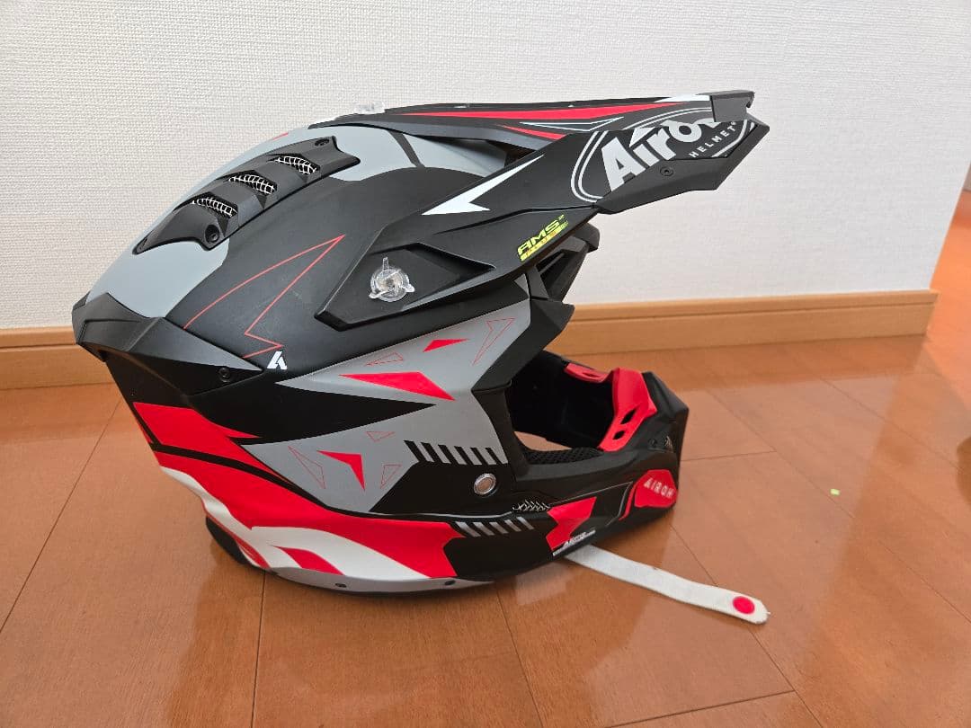 Airoh (アイロー) Aviator 3 Spin カーボンヘルメット