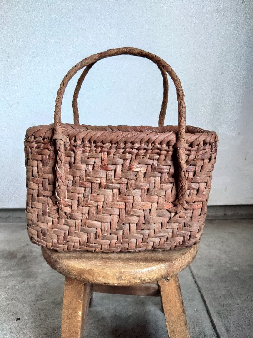 信州安曇野の山葡萄かごバッグ　里山手仕事