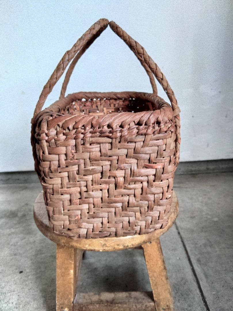 信州安曇野の山葡萄かごバッグ　里山手仕事