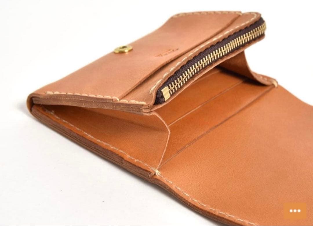 HERZ 小型の二つ折り財布 限定色 セルリアンブルー ヘルツ