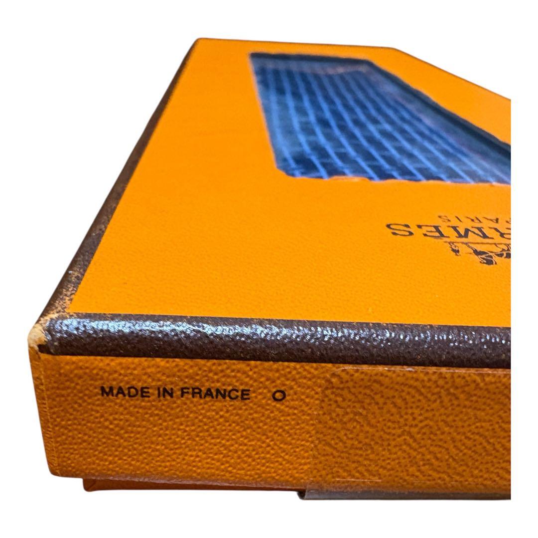 【未使用】HERMES（エルメス）ネクタイ　H柄　ネイビー系　箱つき