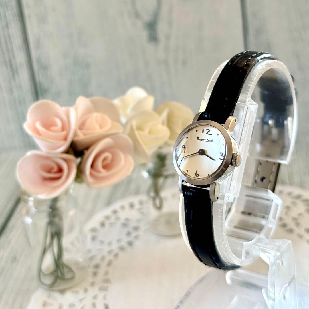 【美品】MARGARET HOWELL 腕時計 ラウンド シルバー 旧ロゴ