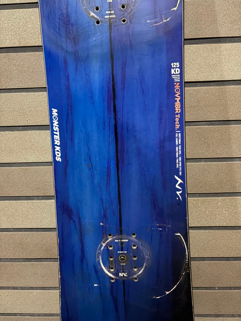 NOVEMBER KD 125 24-25　ノベンバー　スノーボード