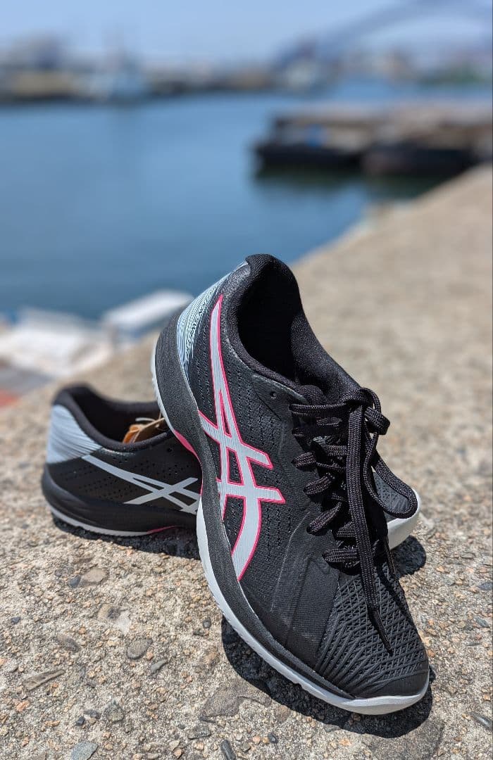 asics テニスシューズ25.5