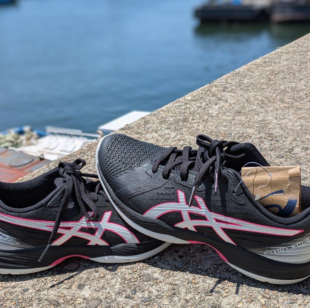 asics テニスシューズ25.5