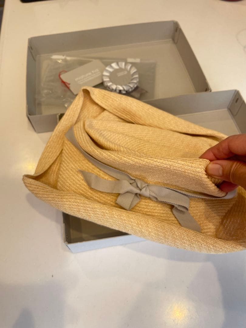 未使用品！マチュアーハ 箱付き　麦わら帽子　グレーのリボン