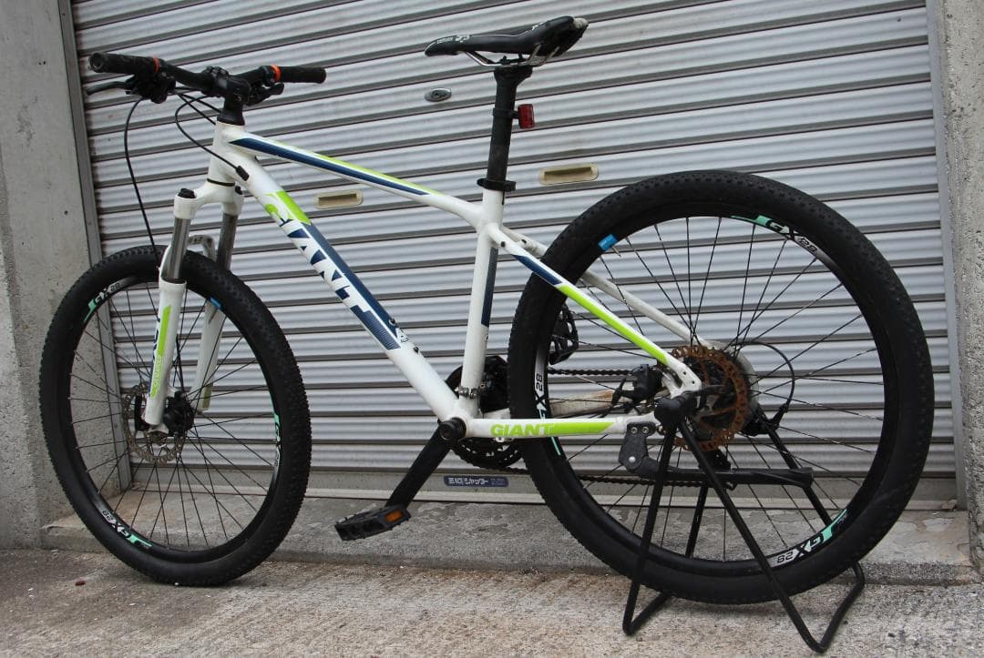 引き取り限定♪人気のGIANT♪ATX♪前後ディスクブレーキ装備で制動力良いです