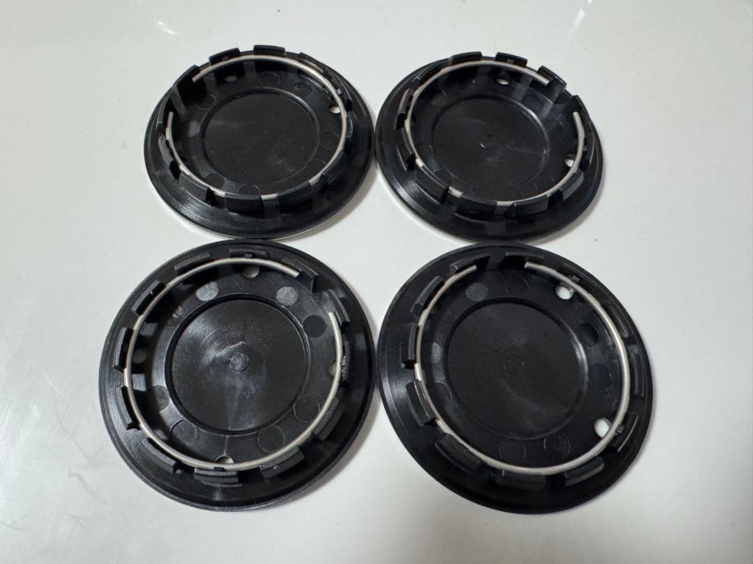 エセックス ハイエース、ホイールセンターキャップ4枚セット　ESSEX.