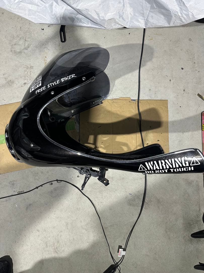 【ロケットカウル】ゾウパナステー付　ハーフロケットカウル　スポーツスターステー付