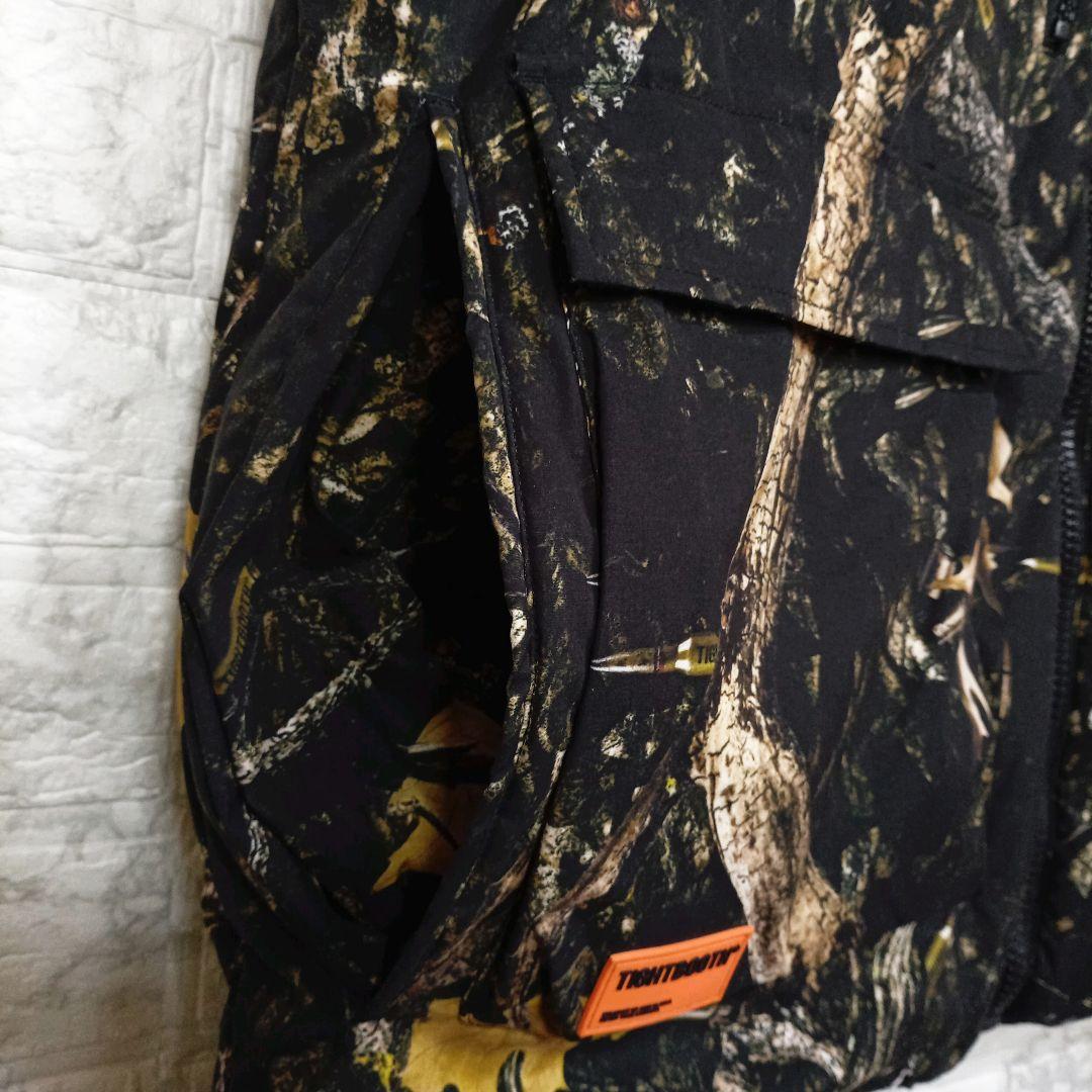 【TIGHTBOOTH】リアルツリー　リバーシブル　中綿ベスト