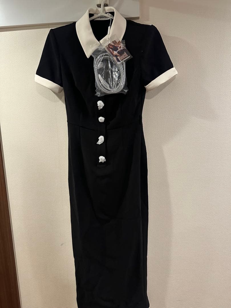 self-portrait／セルフポートレート　ブラックワンピース