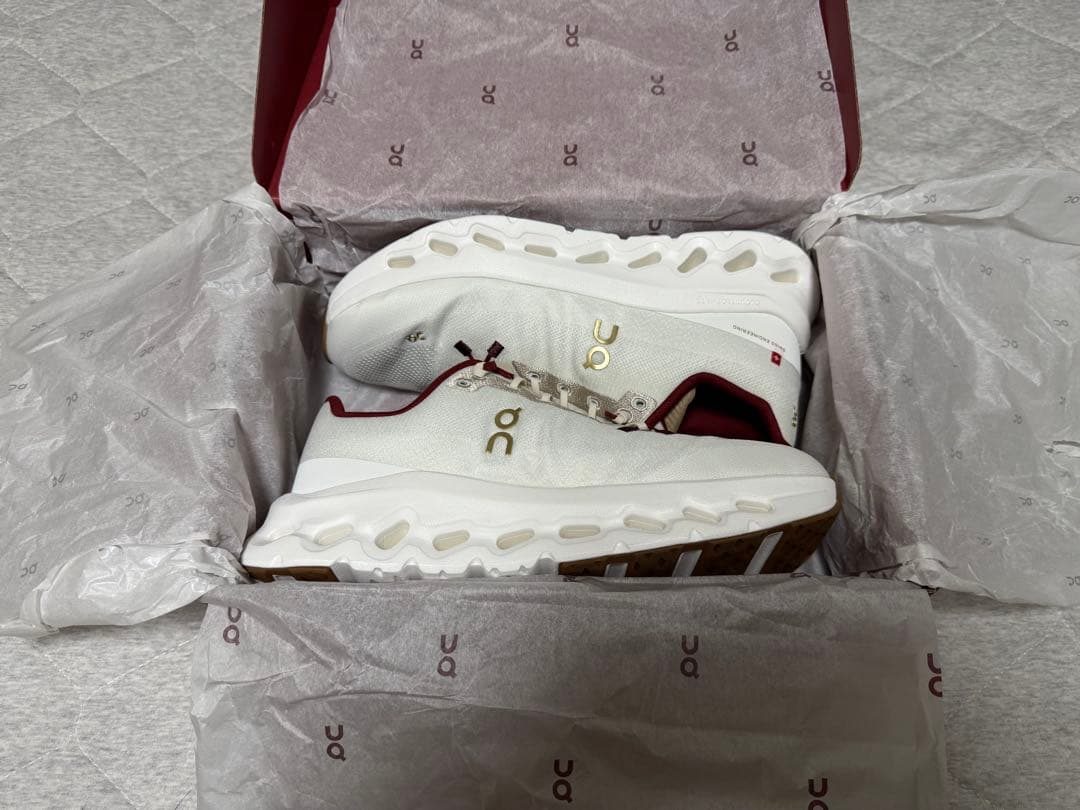 あーちん。Cloudtilt 巳年限定カラー　ホワイト/レッド26.5cm