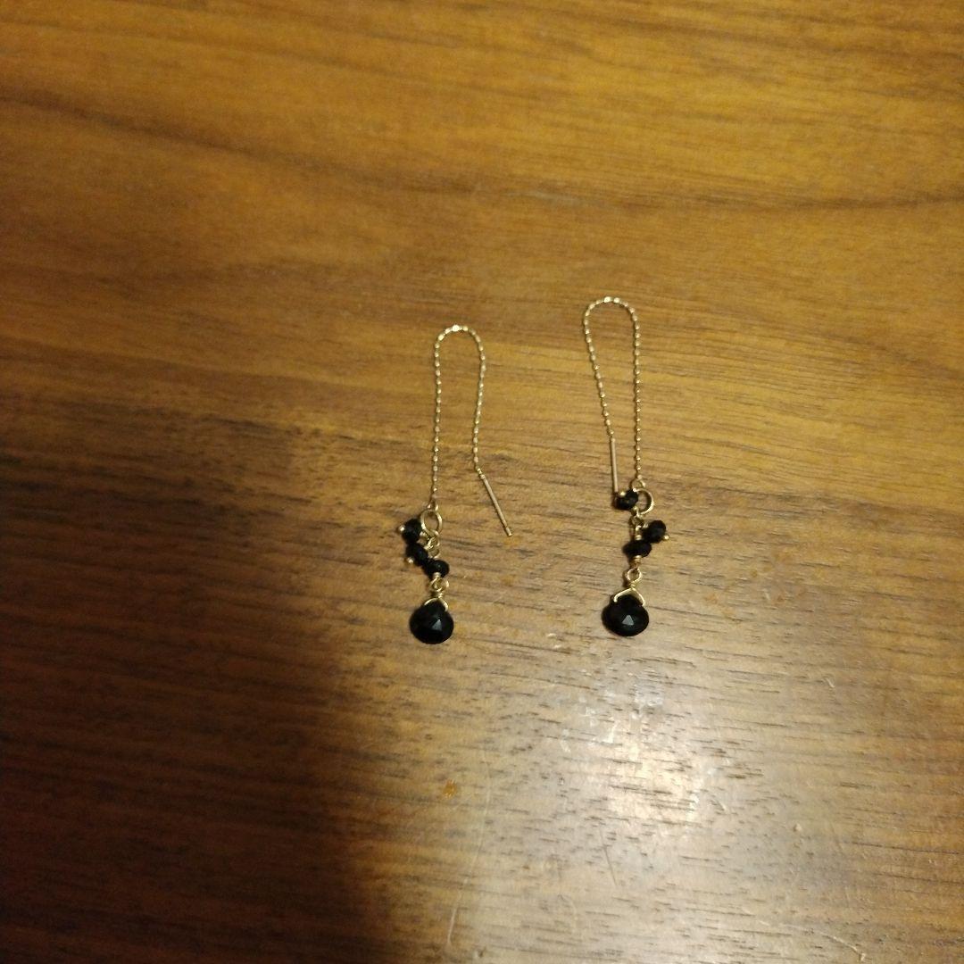 美品★アガット　k10ブラックスピネル　ピアス
