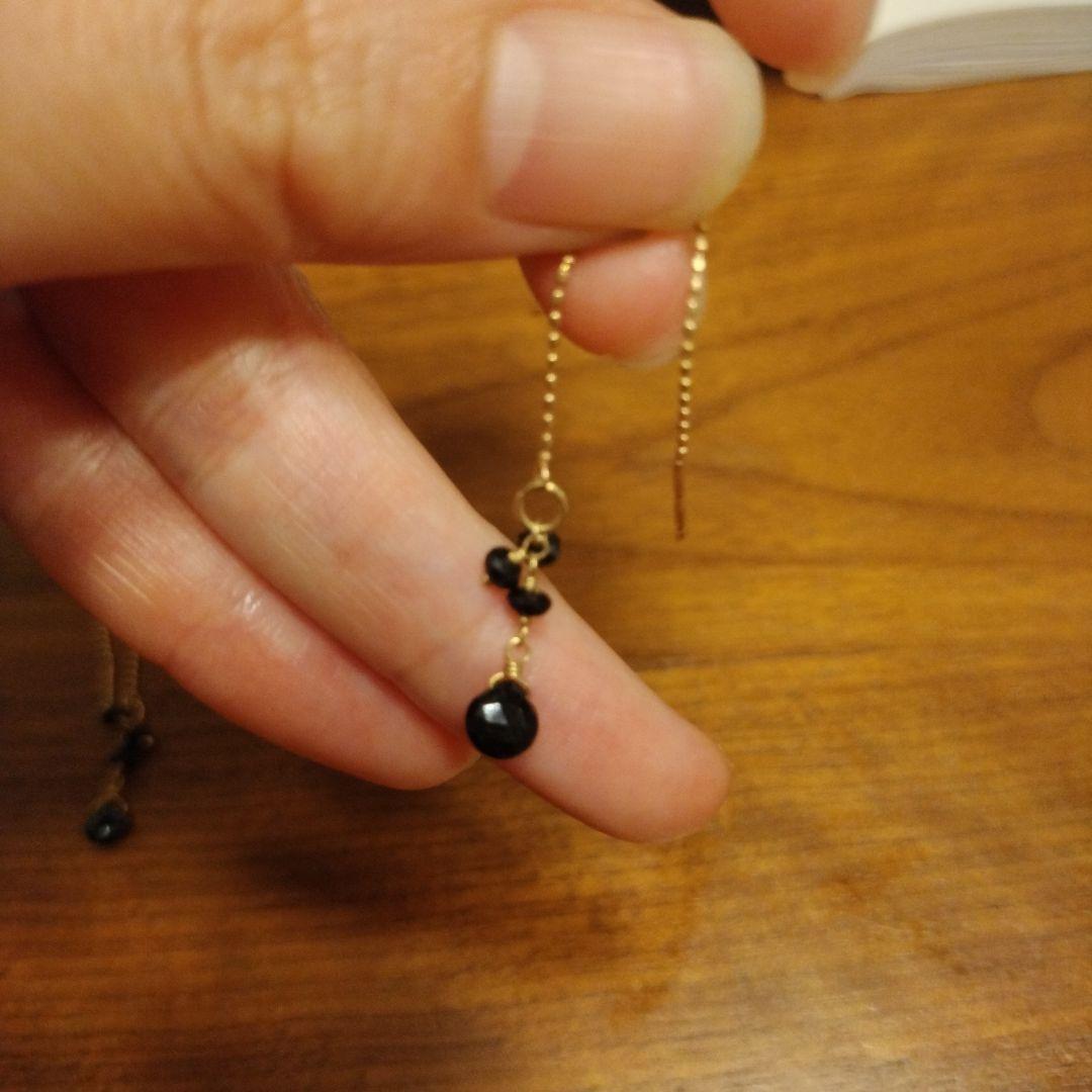 美品★アガット　k10ブラックスピネル　ピアス