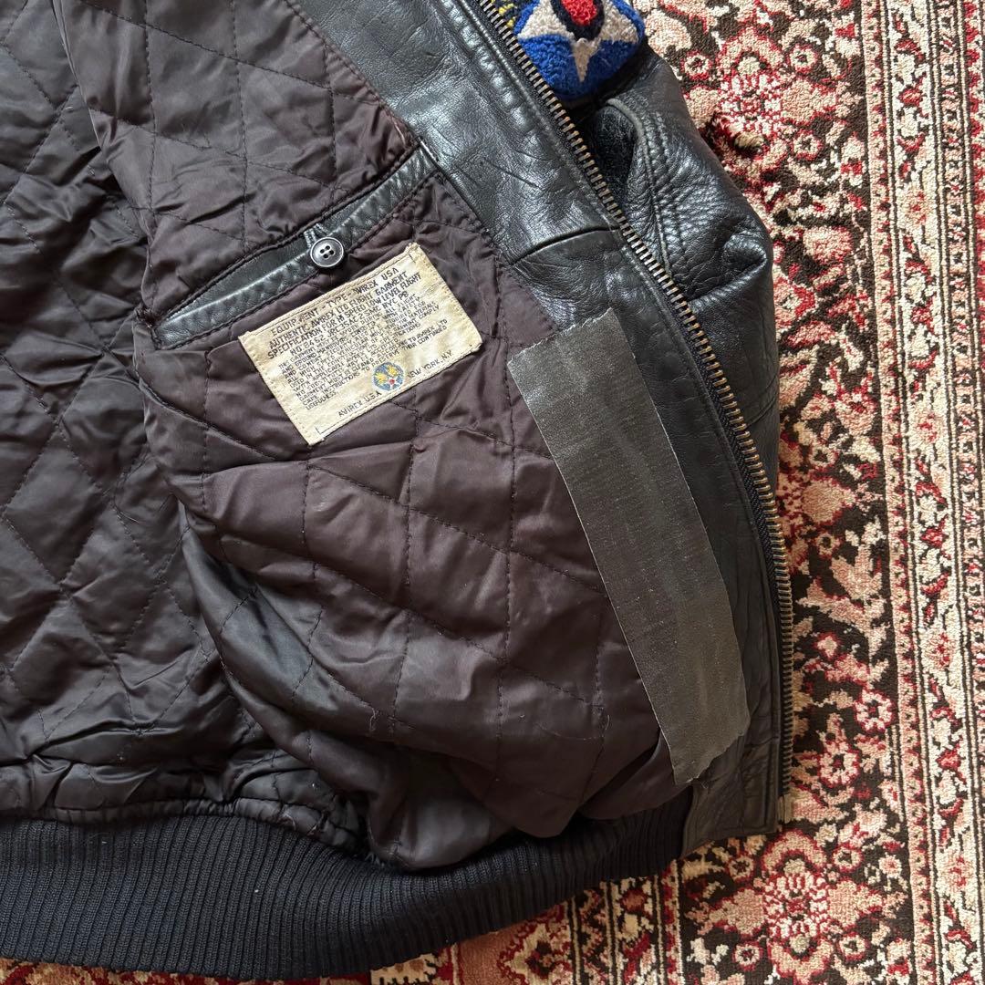 AVIREX アヴィレックス スタジャン 牛革 アーチロゴ 黒 L