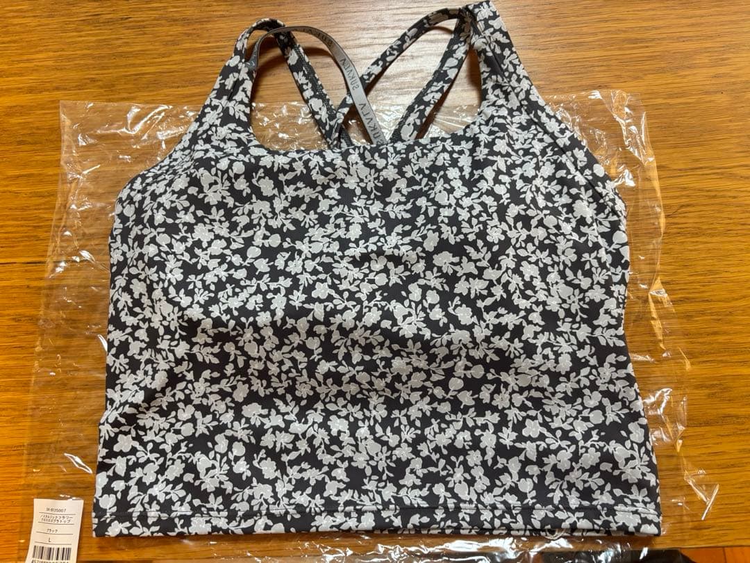 【SUKALA】ノスタルジックフラワークロスロゴブラトップ★Lサイズ