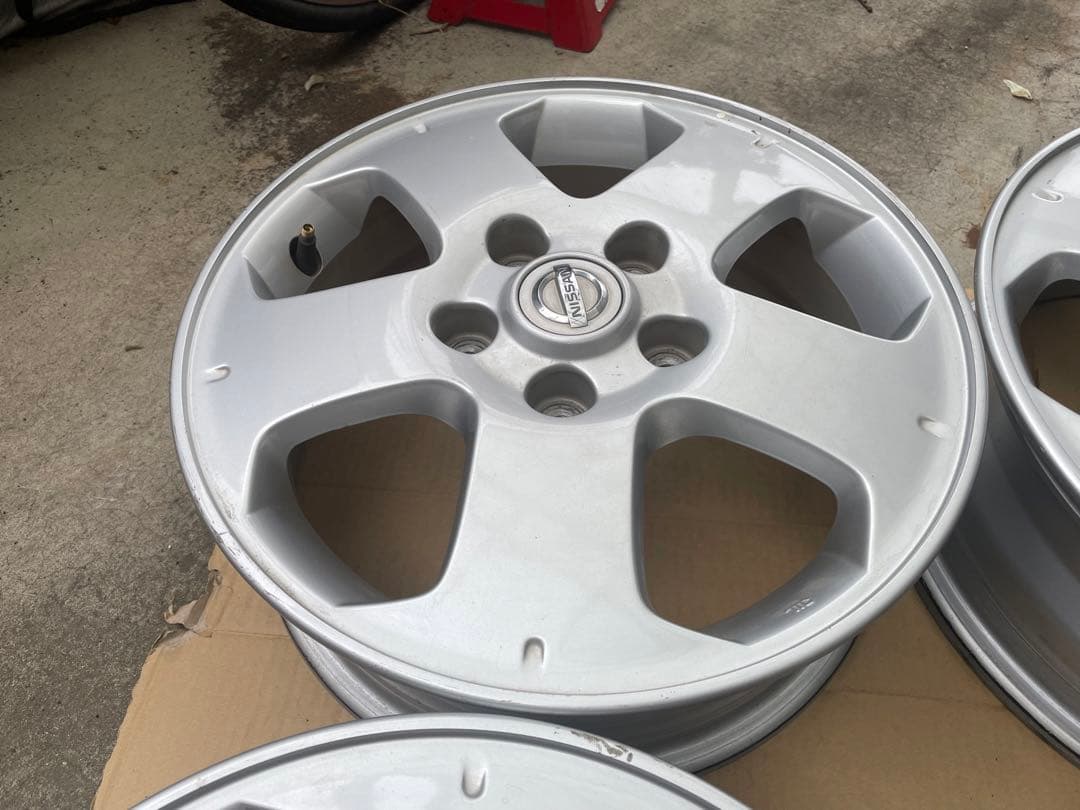 日産 C25 セレナ　15x5.5JJ/オフセット+45/PCD114.3-5H