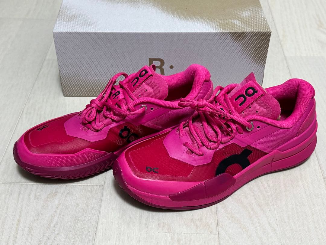 【新品未使用・試着のみ】on The ROGER Pro2