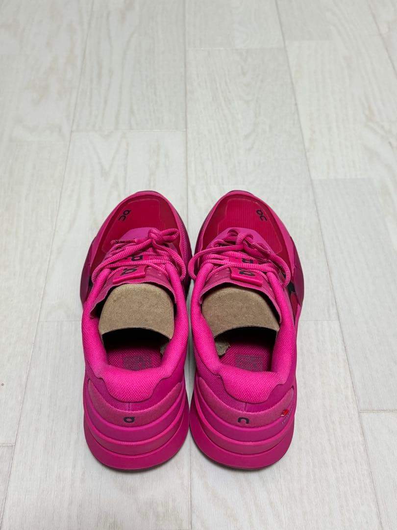 【新品未使用・試着のみ】on The ROGER Pro2