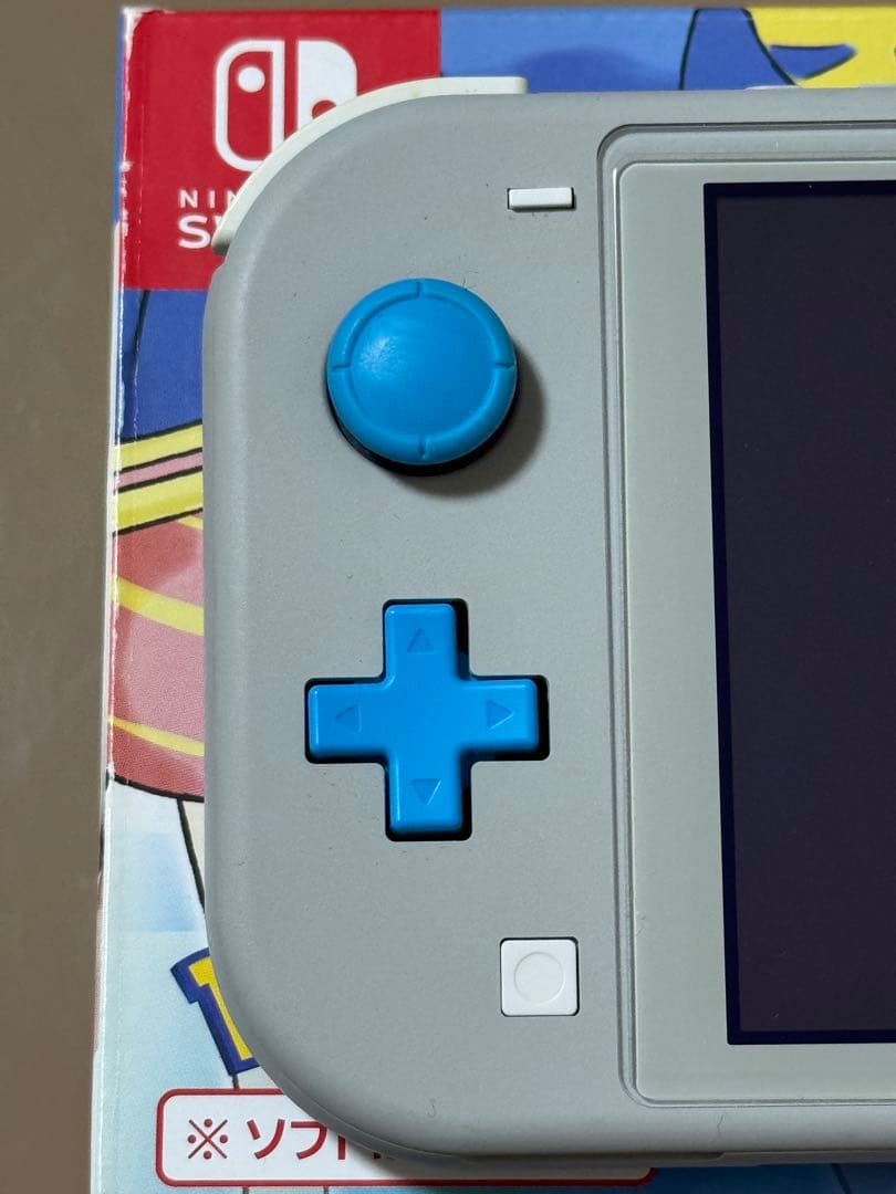 Nintendo Switch Lite 本体　ポケモンデザイン