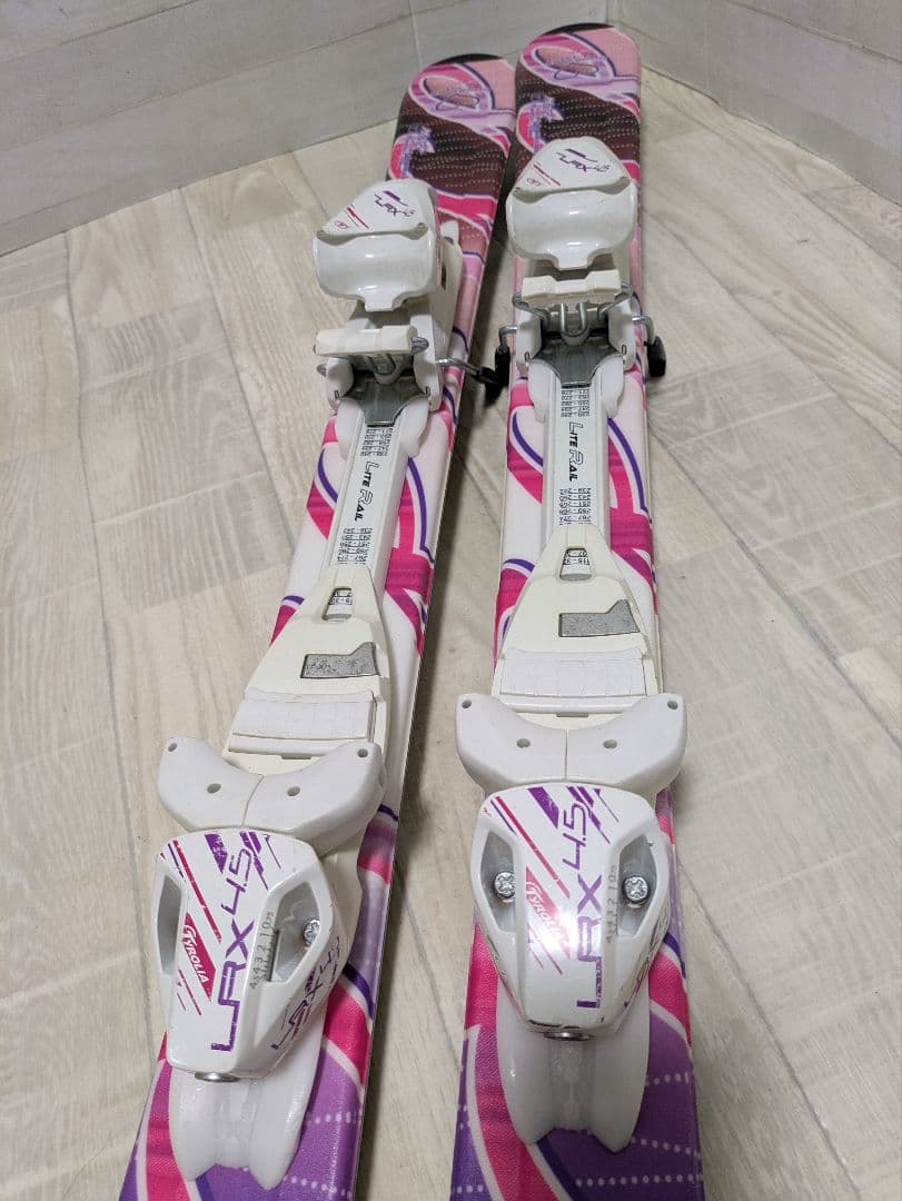 ジュニア　Hart板　NORDICAブーツ　スキーセット ストック付き