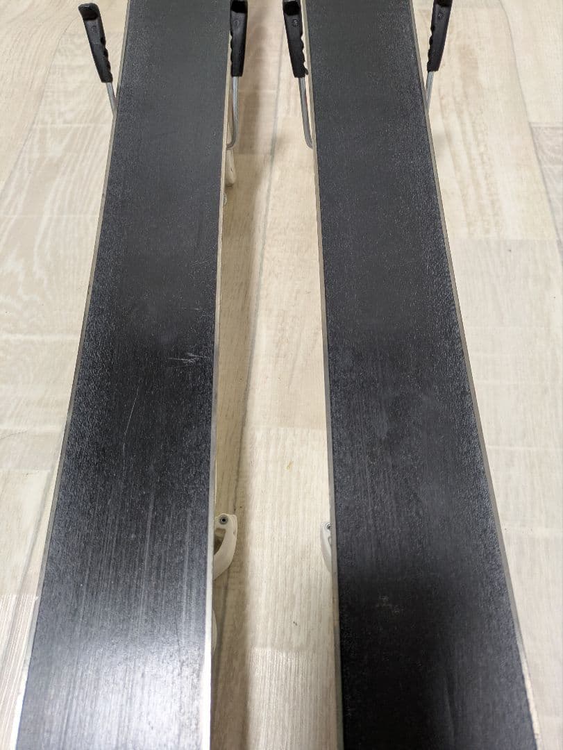 ジュニア　Hart板　NORDICAブーツ　スキーセット ストック付き