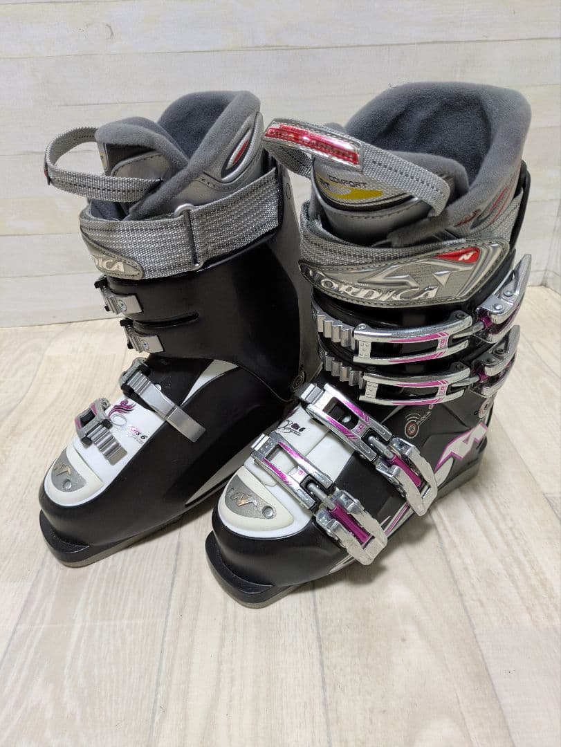 ジュニア　Hart板　NORDICAブーツ　スキーセット ストック付き