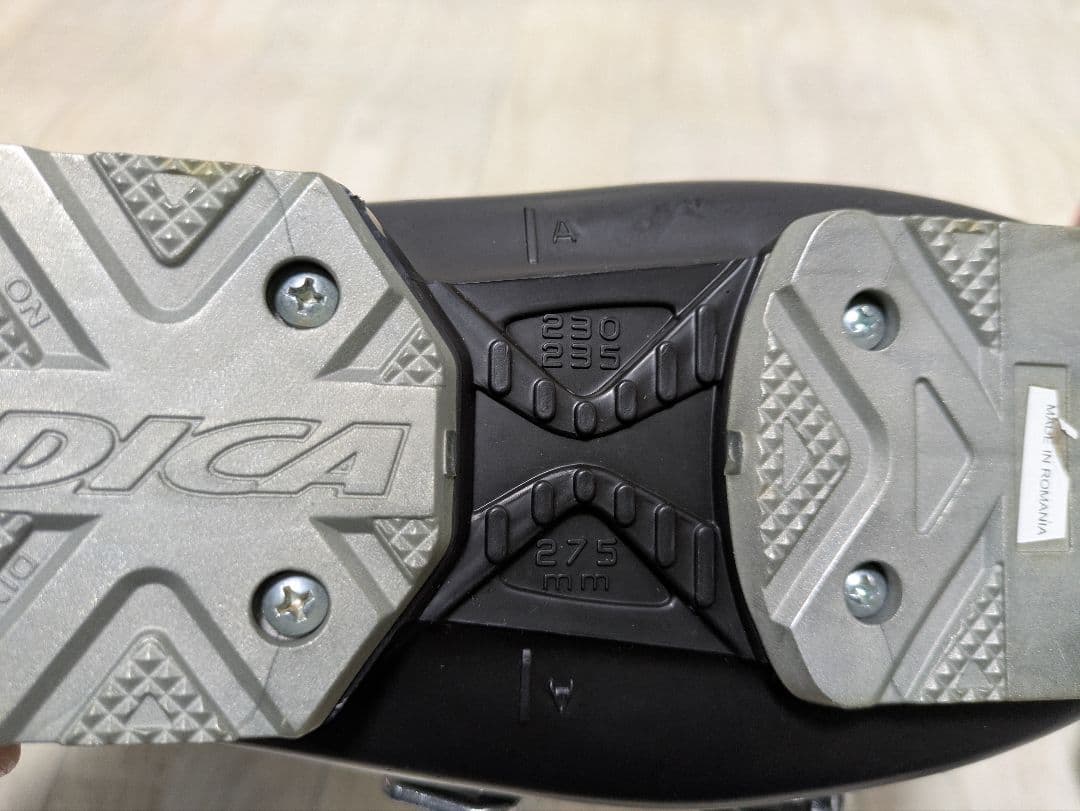 ジュニア　Hart板　NORDICAブーツ　スキーセット ストック付き