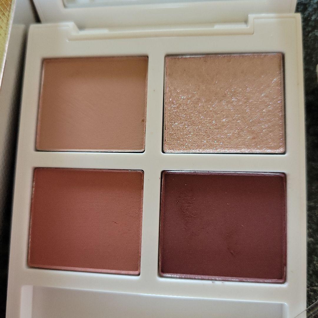 ソレイユ アイ カラー クォード / 01SN シャレー ミンク