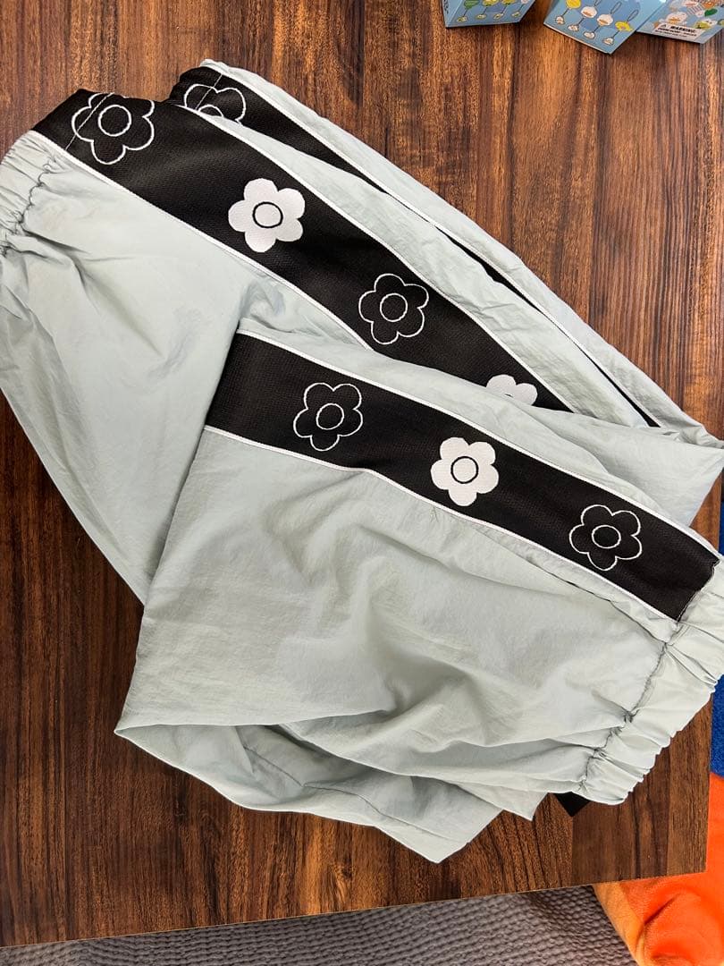 大人気完売！マリークワント 新作 デイジーラインパンツ新品未使用