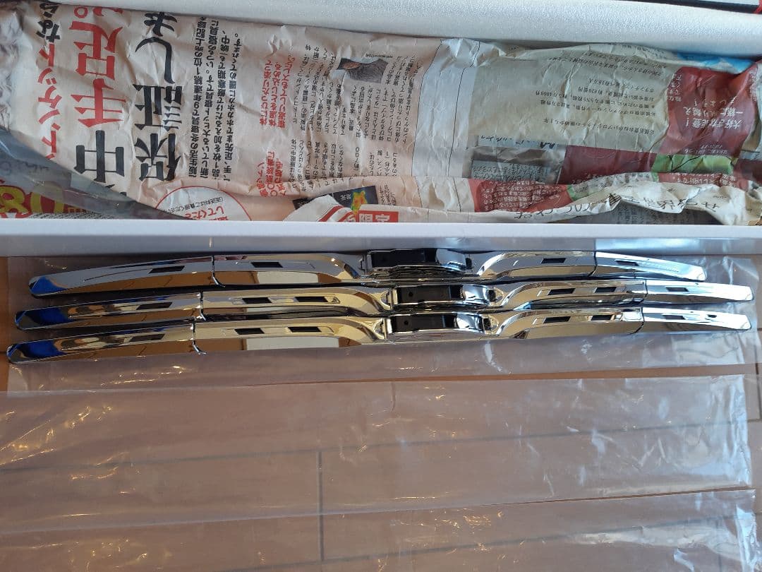 三菱ふそう大型17 、07スーパーグレート　メッキワイパー少々ジャンク