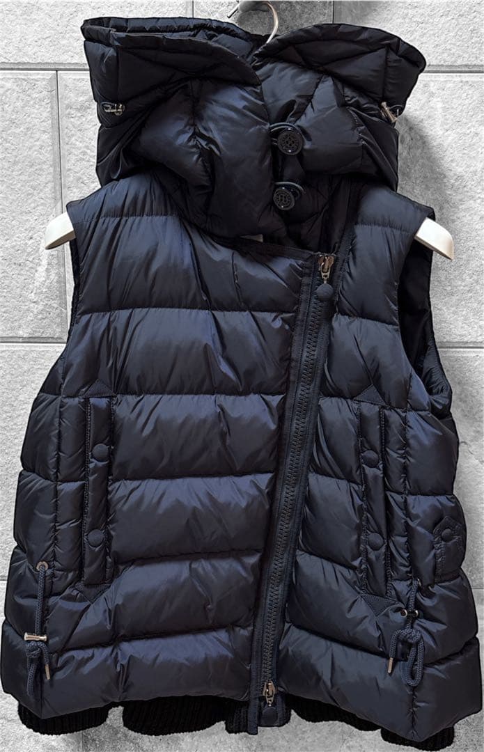 【MONCLER】モンクレール ブラックダウンベスト　レディース