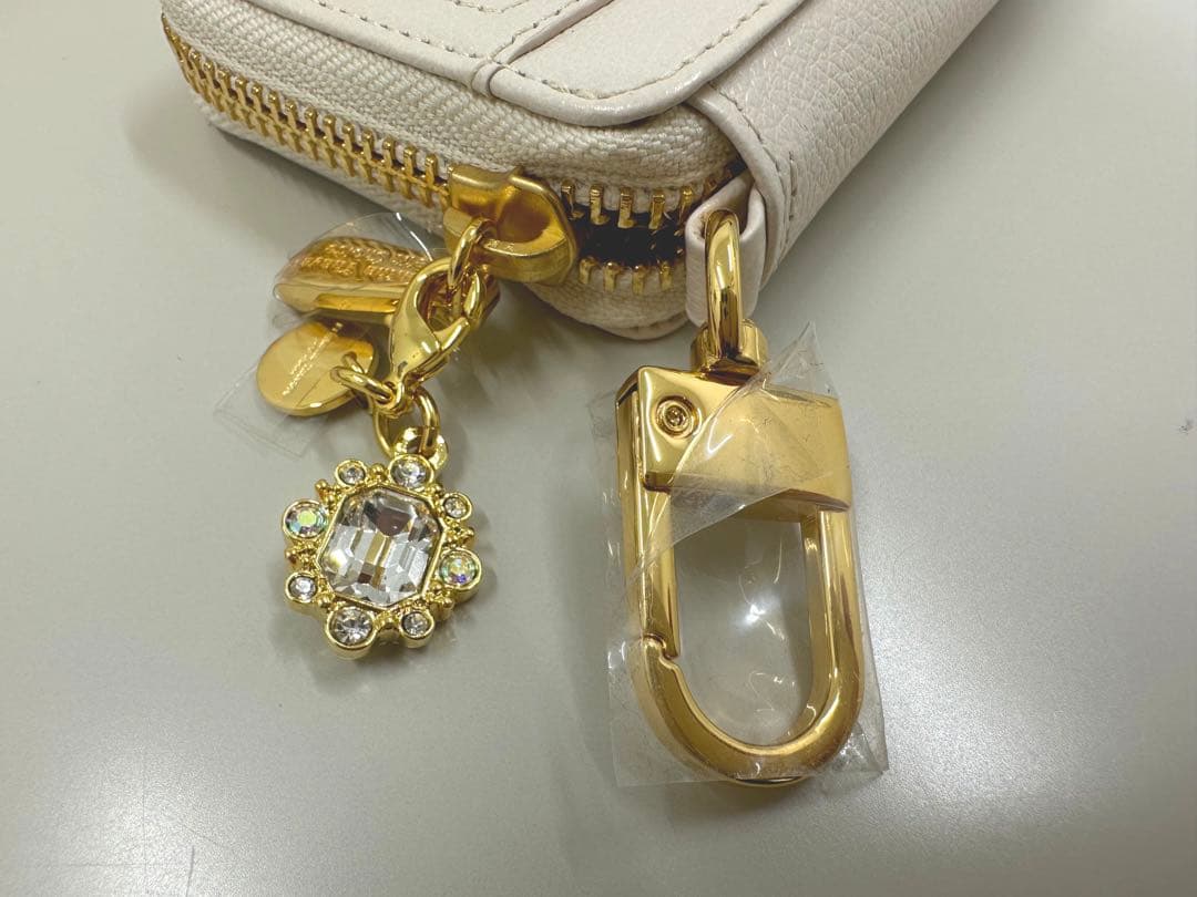 サマンサタバサプチチョイス　クリアハートビジューキーケース＋チャーム　新品未使用