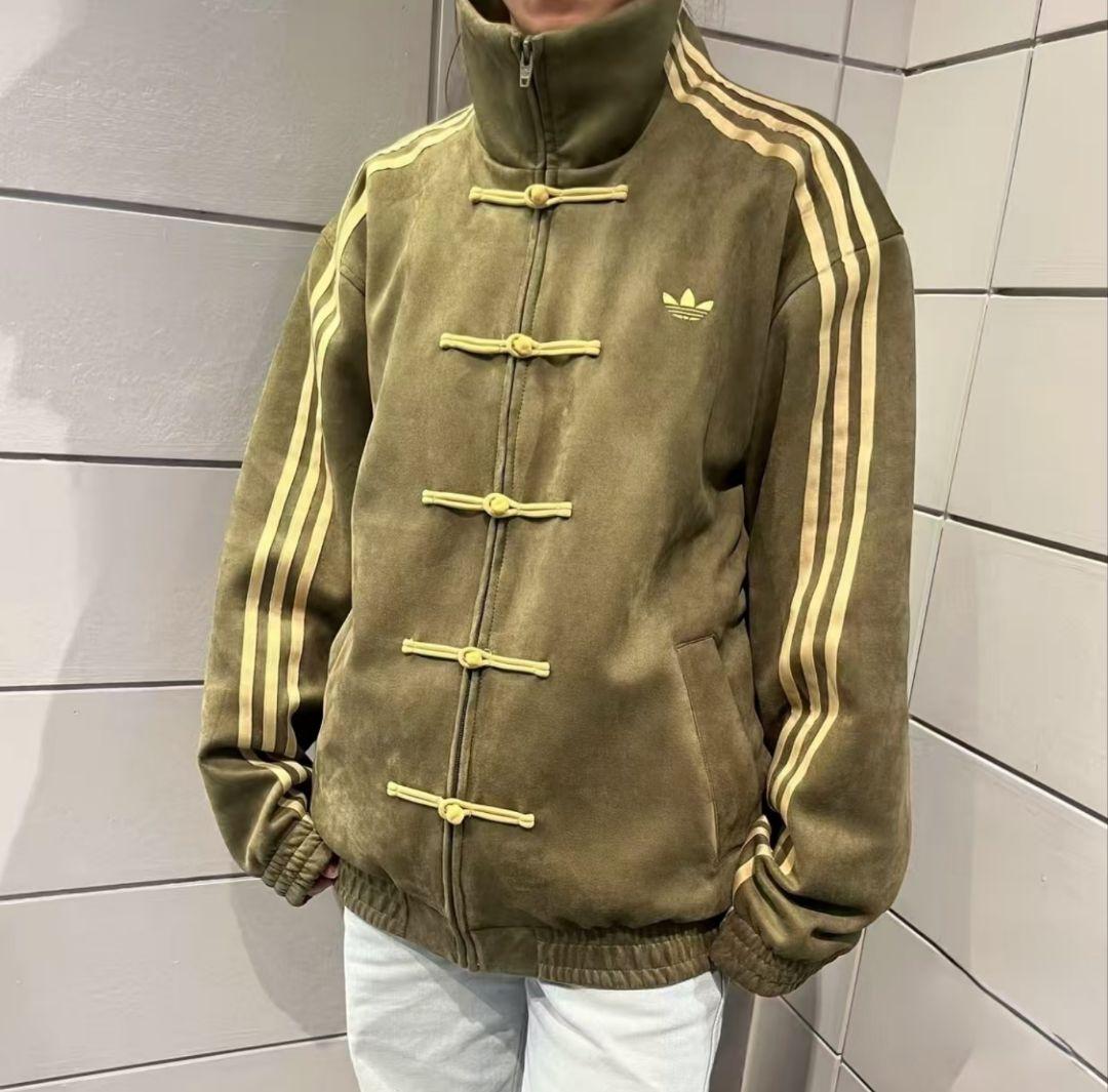 adidas オリーブジャージ